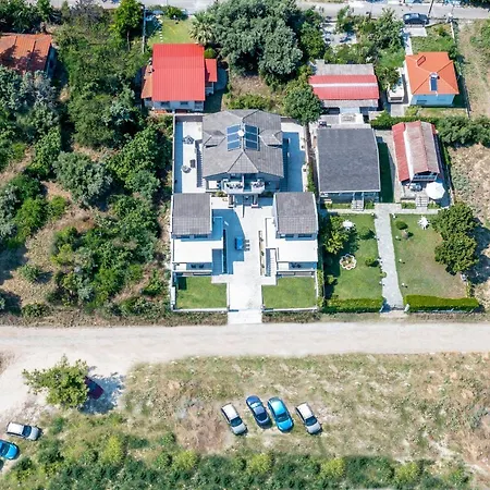 Mykoniatika Apartment Nea Kallikrateia